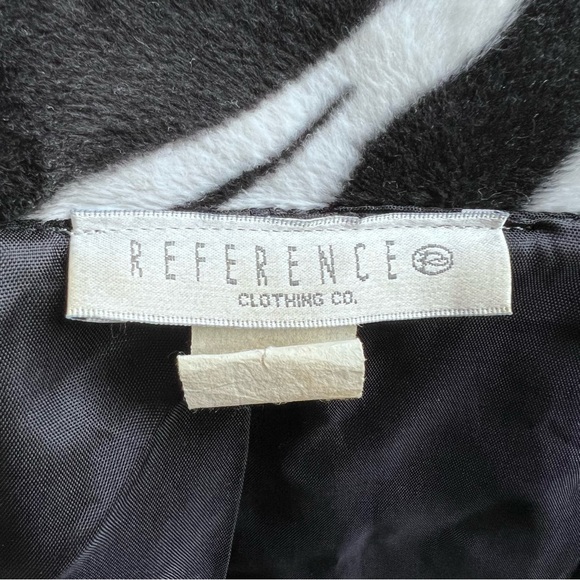 Chic Zebra Patterned Coat - Picture 10 of 11